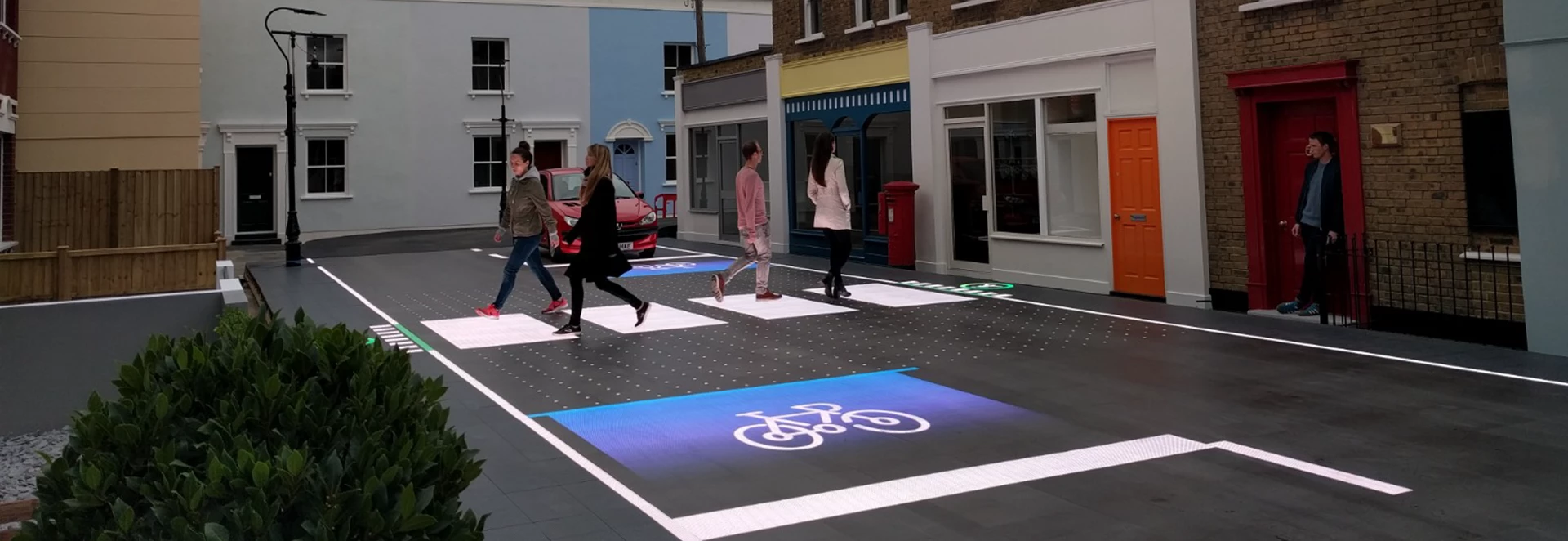 Interactive road crossing uses LEDs to alert road users 